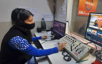 Estudiantes del Instituto Nuestra Voz se suman a la Feria Chacú del Colegio San Roque