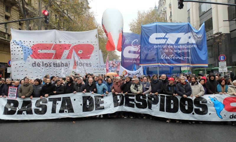 Carolina Cammarano conto sobre el hito histórico de la unificación de las dos centrales obreras CTA y CTA Autonoma bajo el lema “luchar para resistir y unidad para vencer”.