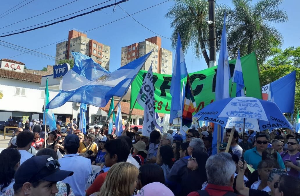 Resistencia se sumo a la Marcha Federal de trabajadores y jubilados contra los ajustes del Gobierno de Javier Milei. La Diputada Mariela Quiroz fue parte de la movilización y brindo sus palabras al micrófono de Radio Nuestra Voz.